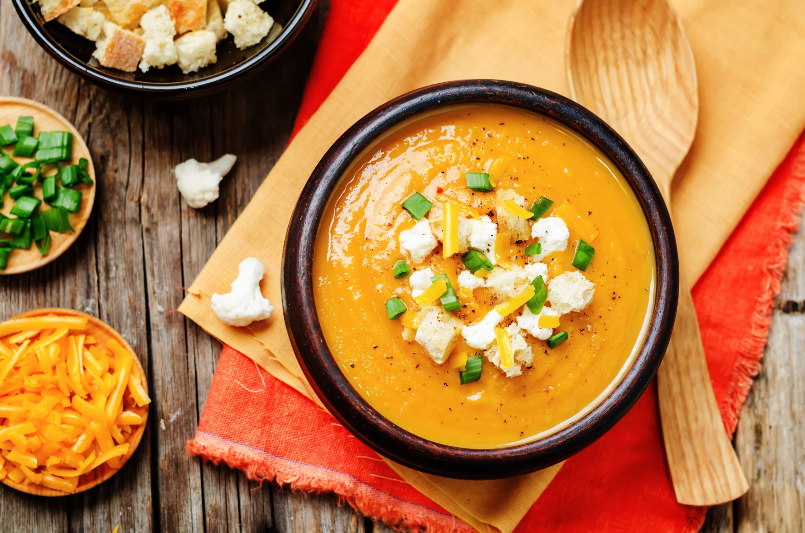 zuppa di cavolfiore e patate dolci